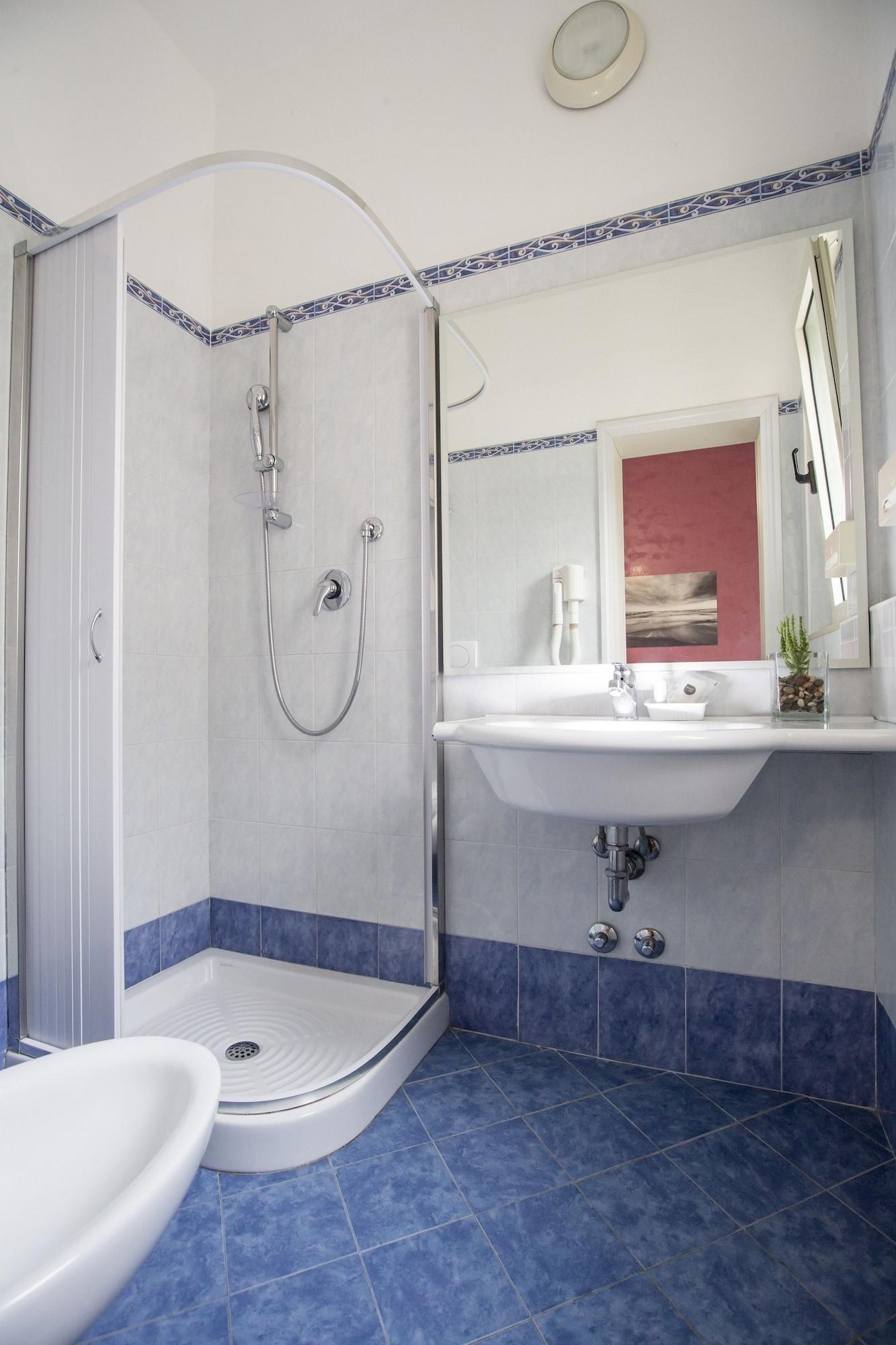 Hotel Piccinelli Римини Экстерьер фото