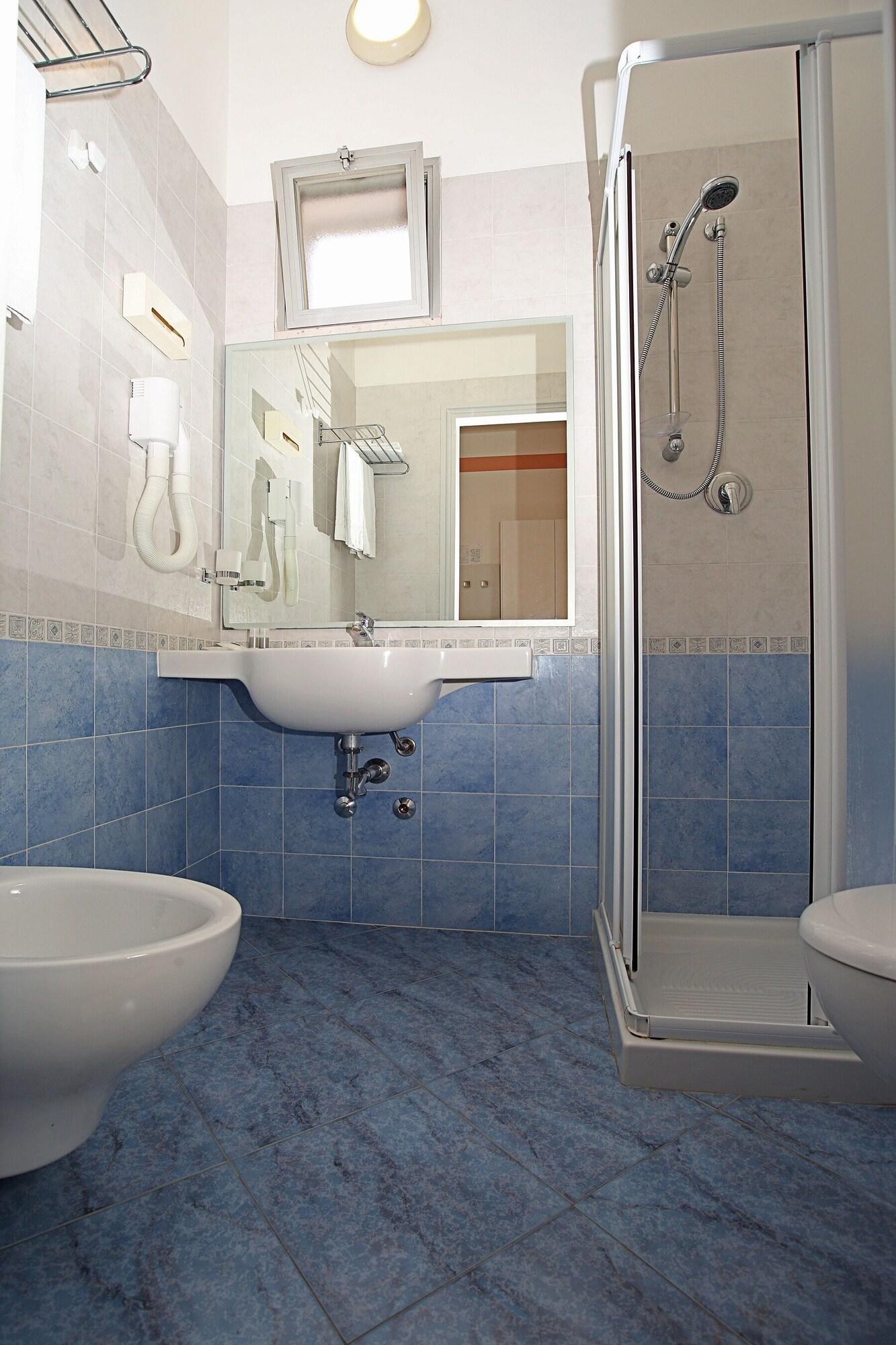Hotel Piccinelli Римини Экстерьер фото