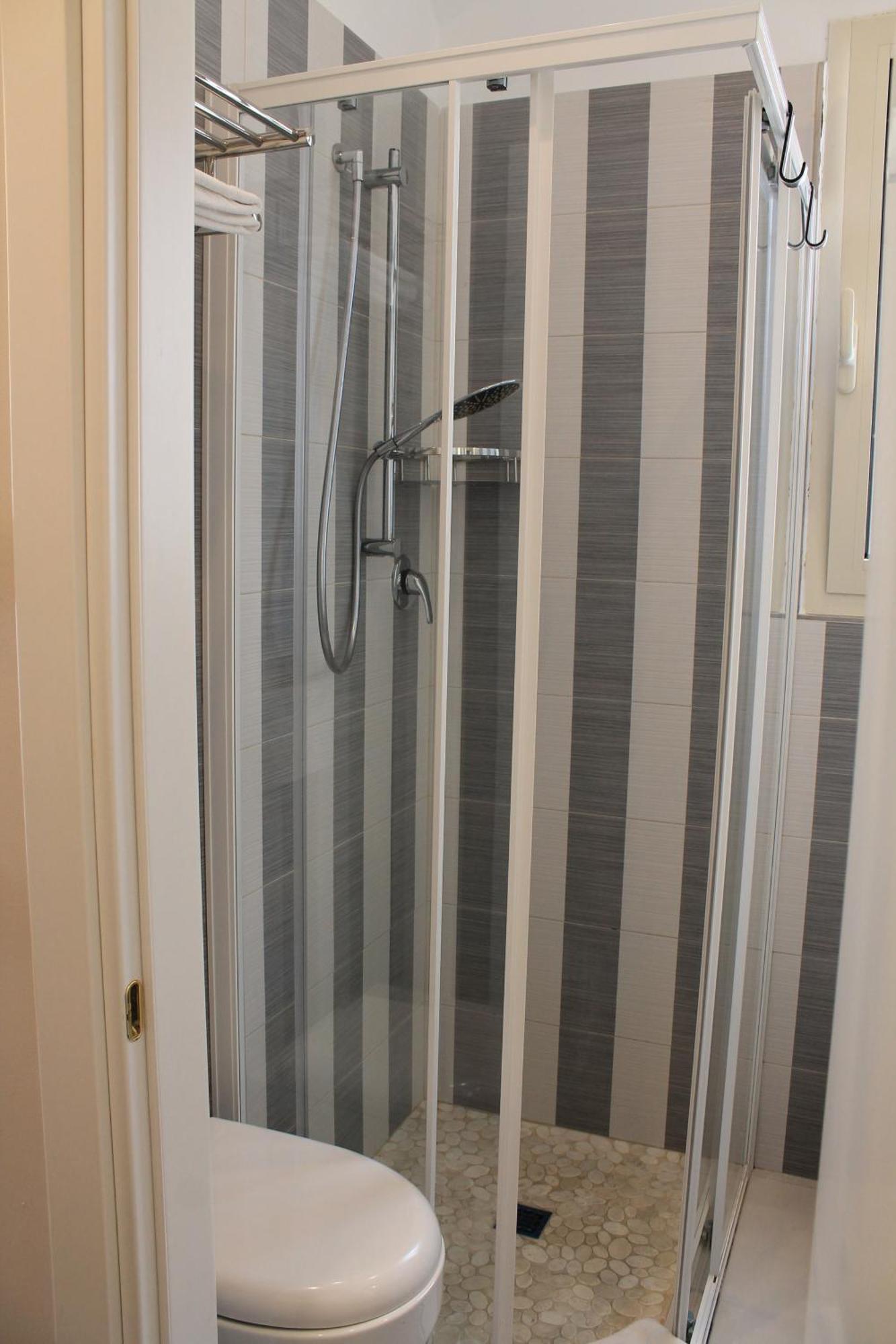 Hotel Piccinelli Римини Экстерьер фото