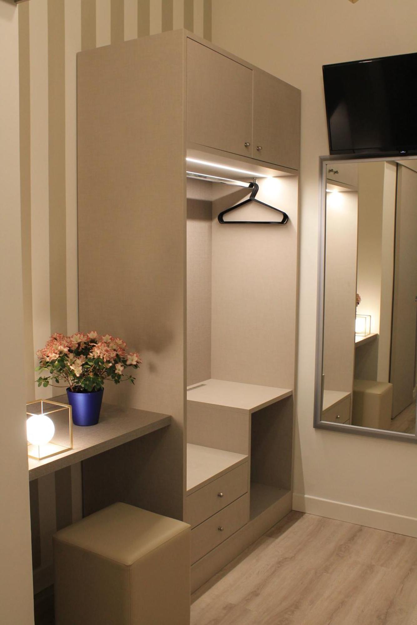 Hotel Piccinelli Римини Экстерьер фото