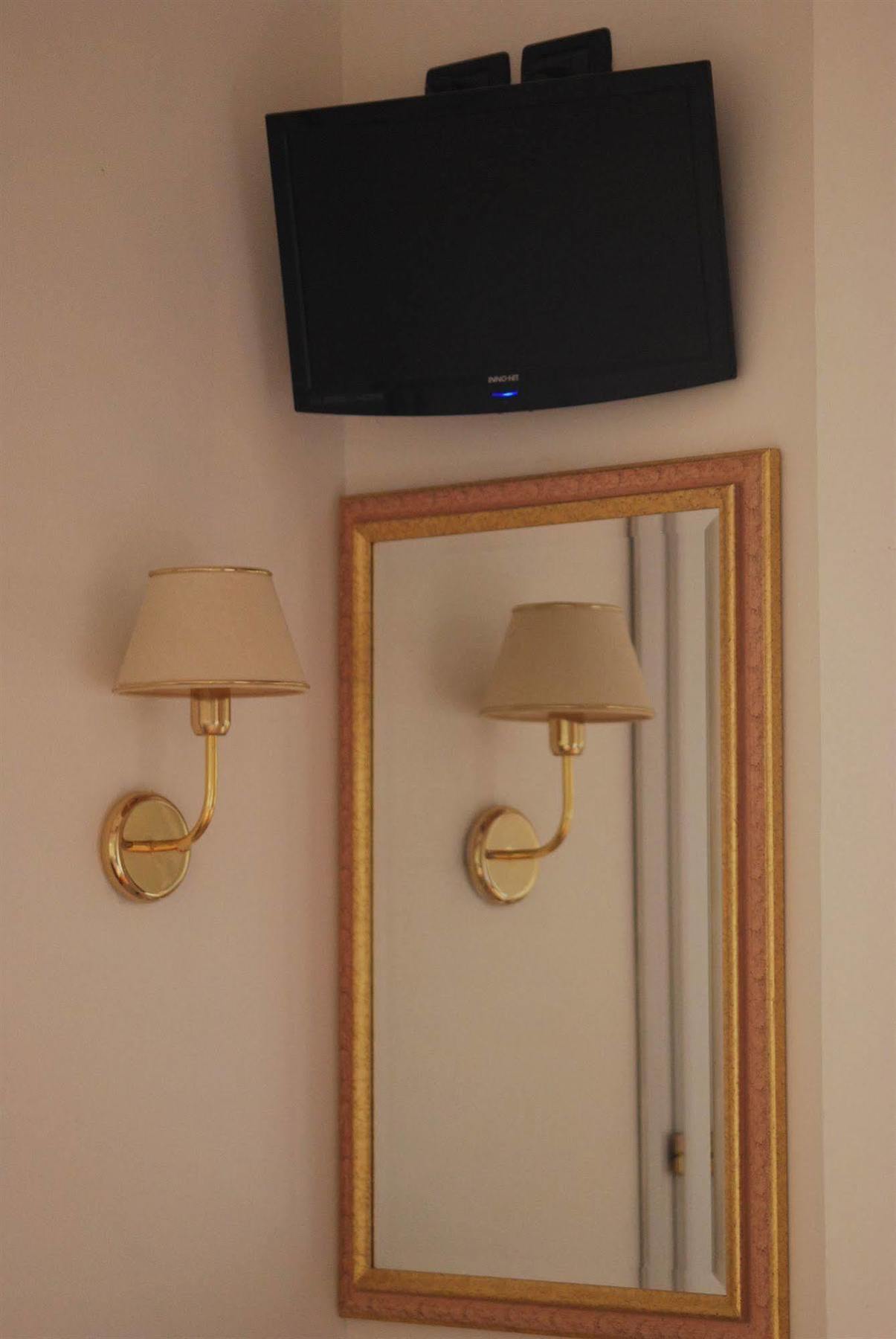 Hotel Piccinelli Римини Экстерьер фото